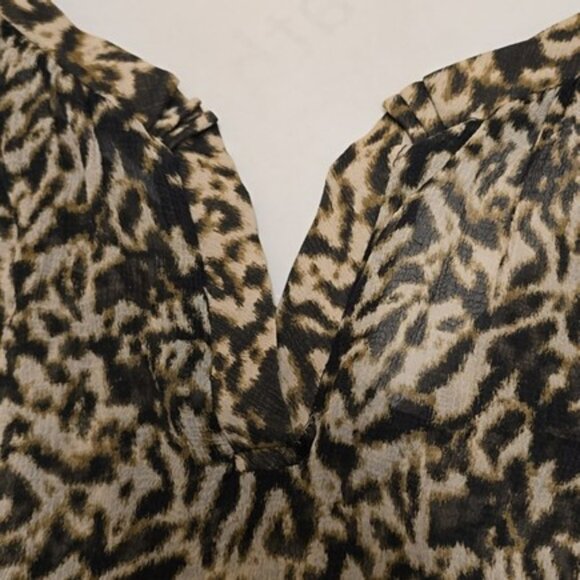 Talbots Women's Sheer Blouse Size 10 Brown Ivory Abstract Animal Short Sleeves - Picture 6 of 12